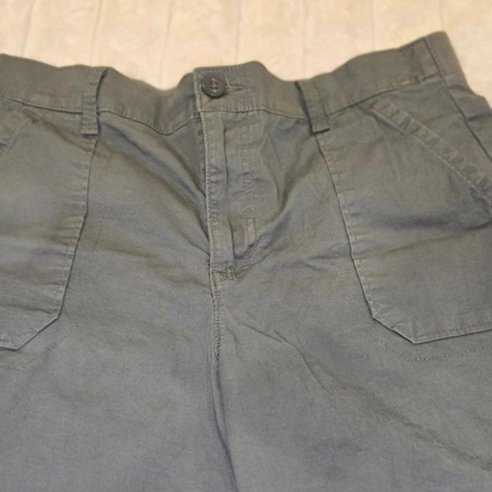 LEE green straight leg cargo with multiple pockets  0045